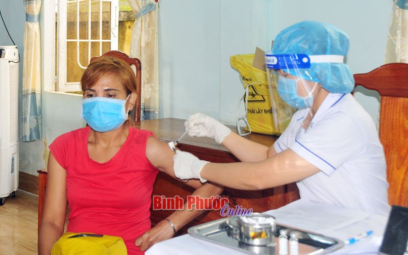 Bù Gia Mập: Hơn 75.400 người đã được tiêm vắc xin Covid-19