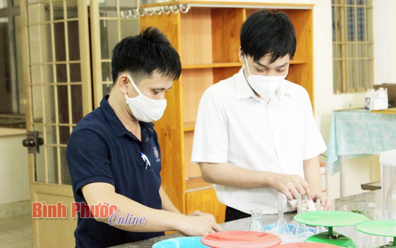 Người truyền “lửa” đam mê sáng tạo