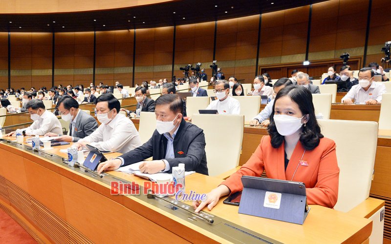 Quốc hội lấy người dân và doanh nghiệp làm trung tâm trong mọi quyết sách