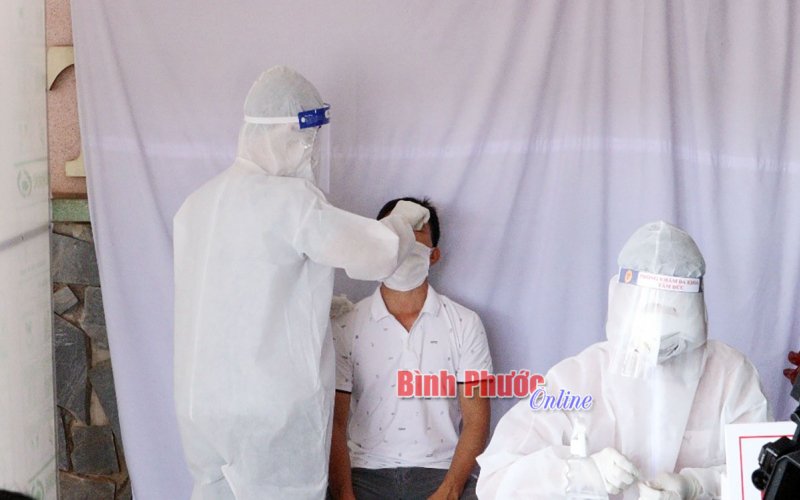 Tăng cường giám sát, phát hiện sớm trường hợp nghi mắc Covid-19 tại các cơ sở y tế 