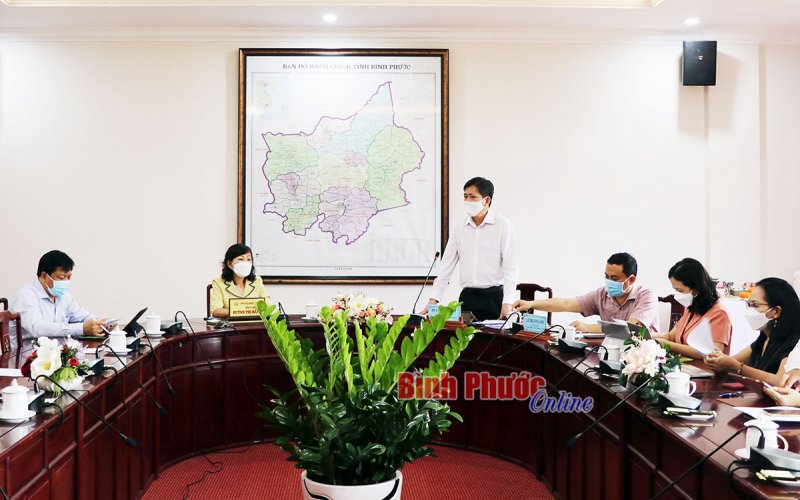 Tổ đại biểu số 2 và 7 góp ý văn kiện trình kỳ họp thứ 3 HĐND tỉnh khóa X 