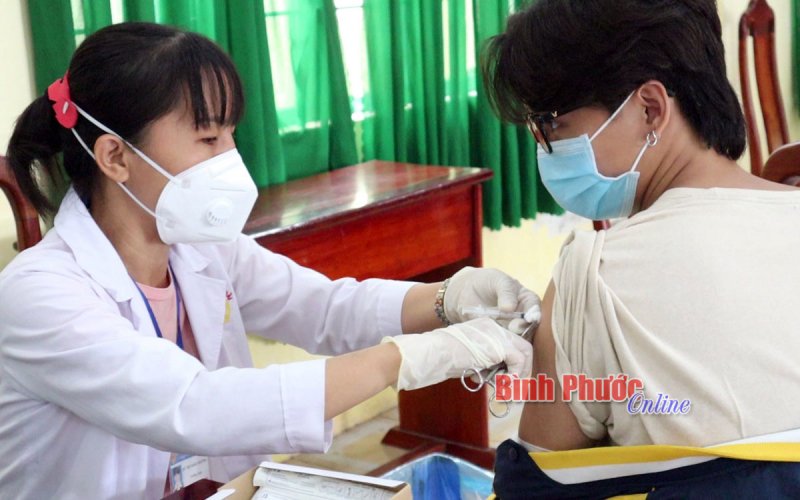 Từ ngày 29-11, Bình Phước triển khai tiêm vắc xin phòng Covid-19 cho 66.900 trẻ em từ 12 đến 15 tuổi