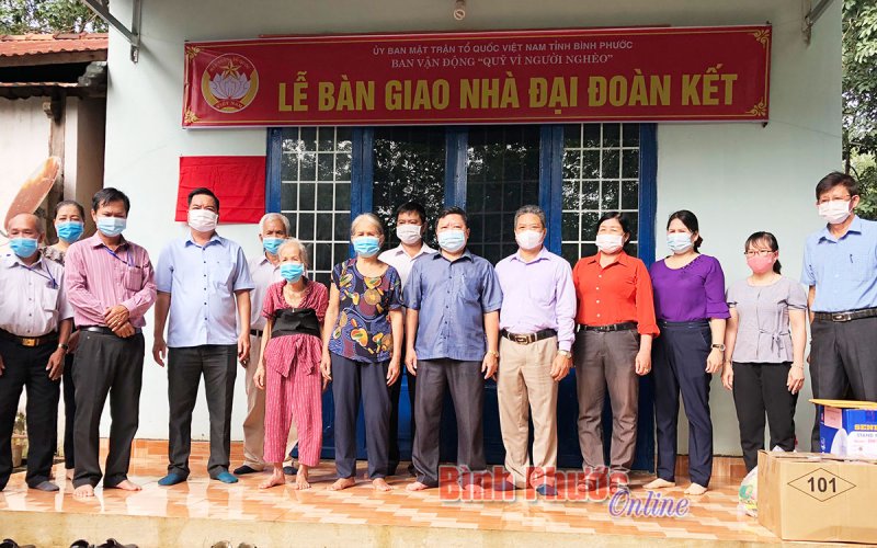 Ủy ban MTTQVN tỉnh Bình Phước mời gọi ủng hộ Quỹ “Vì người nghèo” 