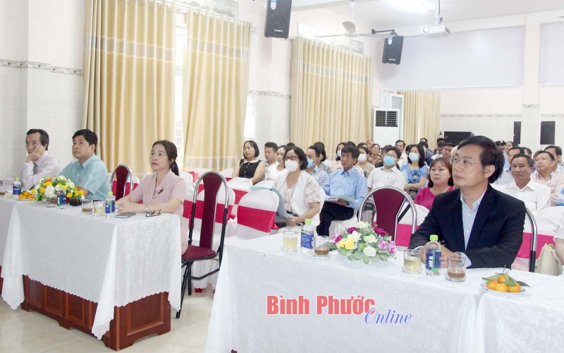B&igrave;nh Phước: 100 b&aacute;c sĩ dự hội nghị khoa học - kỹ thuật năm 2022