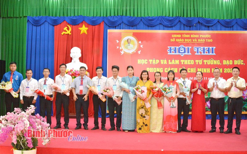 Bình Phước: 10 thí sinh thi chung kết Hội thi học tập và làm theo tư tưởng, đạo đức, phong cách Hồ Chí Minh