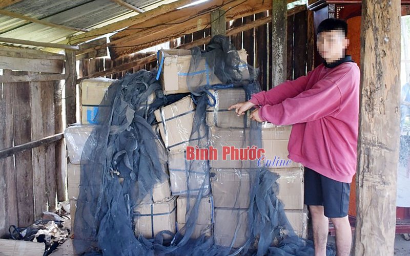 Bình Phước: Liên tiếp bắt 2 vụ tàng trữ, vận chuyển hơn 660kg pháo nổ trái phép