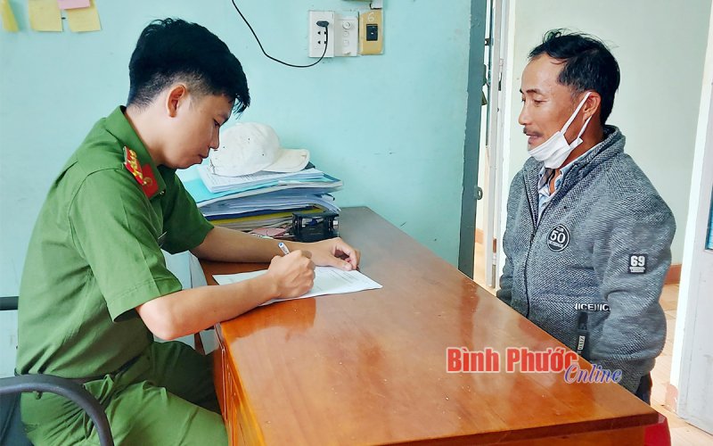 Bình Phước: Vận động đối tượng bị truy nã 28 năm ra đầu thú