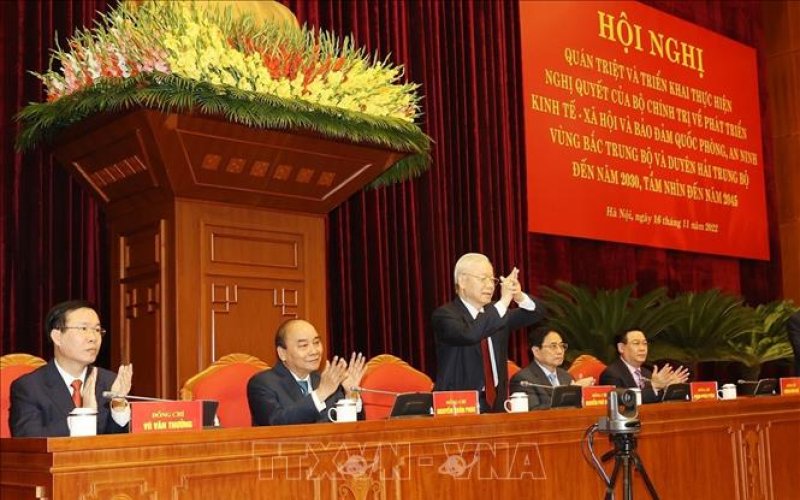 Bộ Chính trị tổ chức hội nghị về phương hướng phát triển vùng Bắc Trung Bộ và duyên hải Trung Bộ