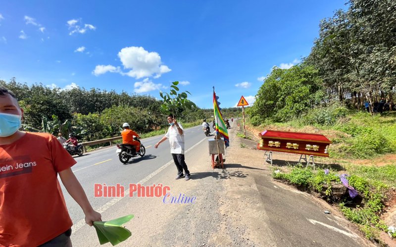 Bù Đăng: Phát hiện người đàn ông tử vong trong nhà mủ cao su