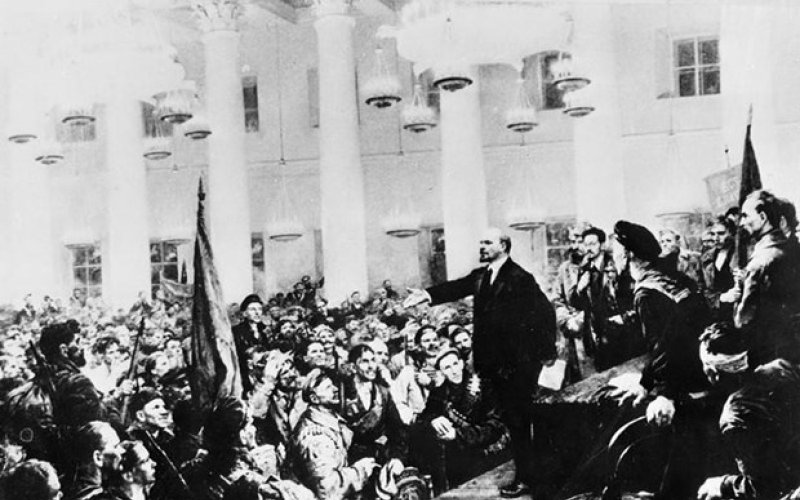 Cách mạng Tháng Mười Nga dẫn đường cho cách mạng Việt Nam