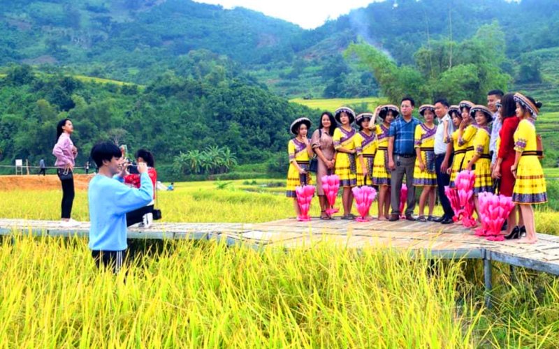 "Check-in" m&ugrave;a v&agrave;ng So&oacute;ng Cọ 2022