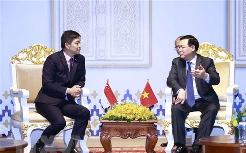 Chủ tịch Quốc hội Vương Đình Huệ gặp lãnh đạo QH, nghị viện các nước