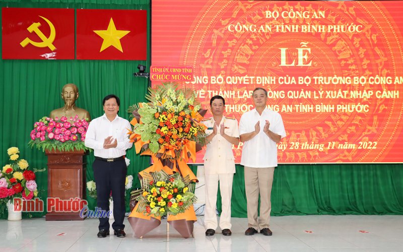 Công an tỉnh Bình Phước thành lập Phòng Quản lý xuất nhập cảnh