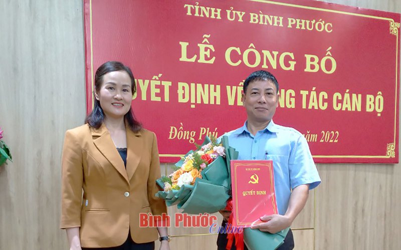 Công bố quyết định chuẩn y Ủy viên, Chủ nhiệm Ủy ban Kiểm tra Huyện ủy Đồng Phú 