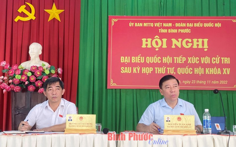 Đại biểu Quốc hội tỉnh Bình Phước tiếp xúc cử tri huyện Hớn Quản