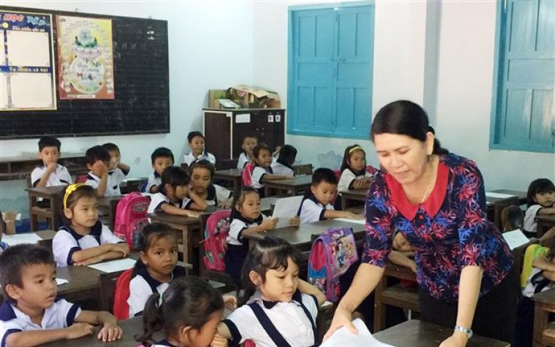 Địa phương cần có kế hoạch đào tạo, bồi dưỡng đội ngũ giáo viên dân tộc thiểu số