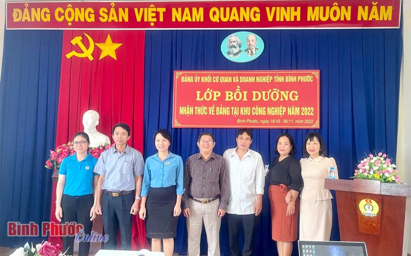 Nâng cao bản lĩnh chính trị cho giai cấp công nhân