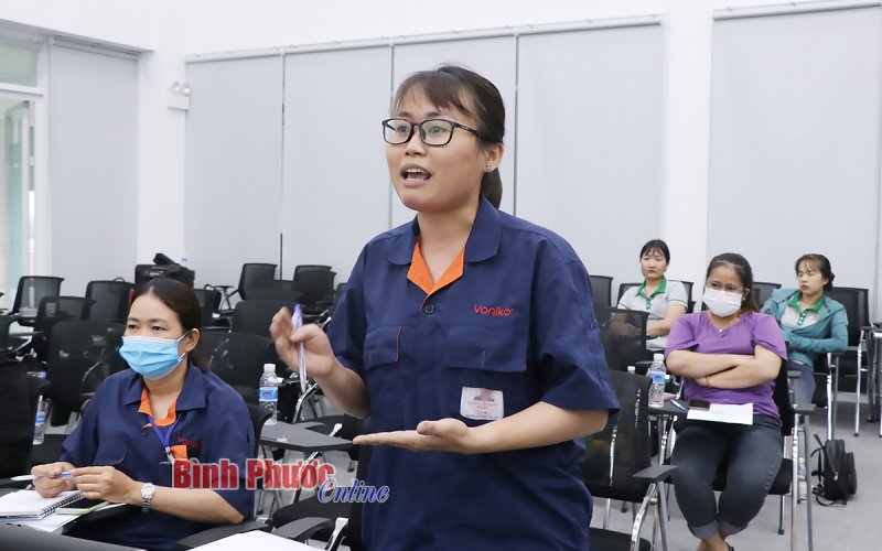 Nâng cao nhận thức chấp hành pháp luật về lao động tại các khu công nghiệp