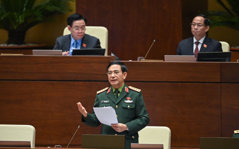 Ngày 10-11, Quốc hội biểu quyết thông qua Nghị quyết về Kế hoạch phát triển kinh tế xã hội năm 2023