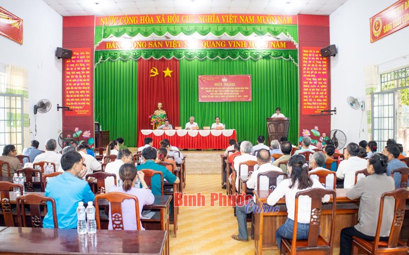 Phó Chủ tịch Thường trực HĐND tỉnh Lê Hoàng Lâm tiếp xúc cử tri Hớn Quản