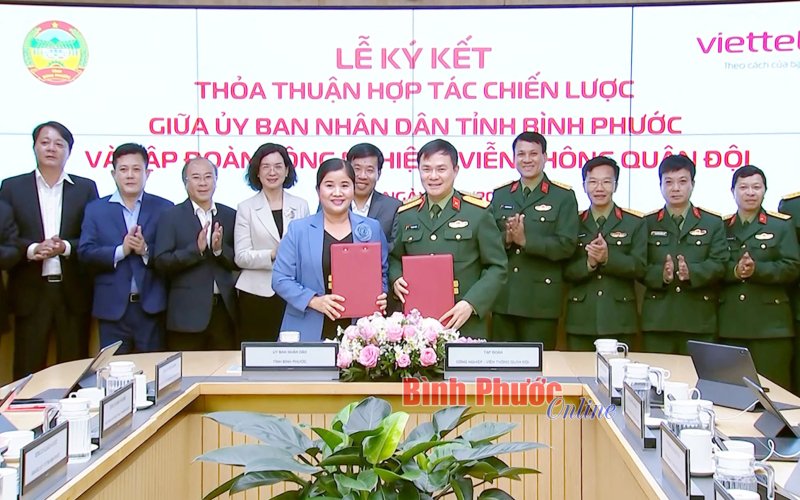 Tập đoàn Viettel sẽ hỗ trợ Bình Phước chuyển đổi số và y tế, giáo dục thông minh