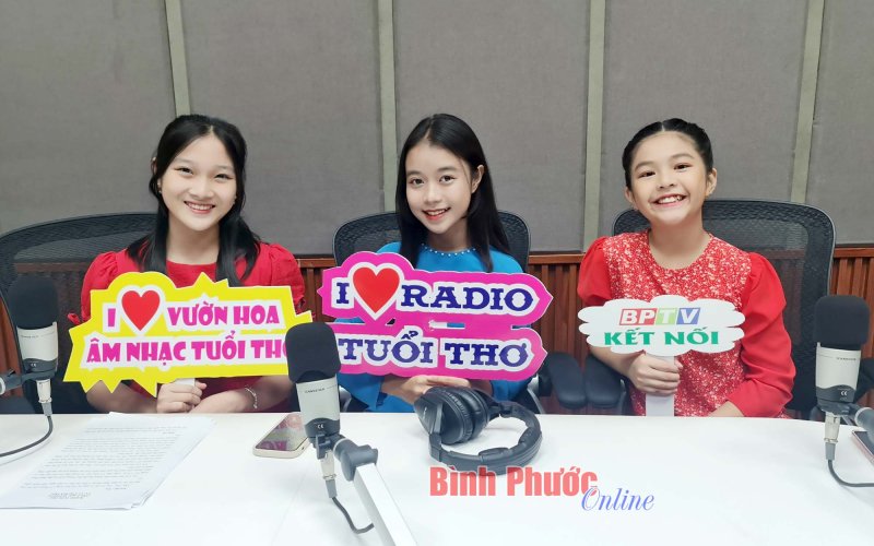 &ldquo;Thương ho&agrave;i&rdquo; những kh&uacute;c h&aacute;t d&acirc;n ca