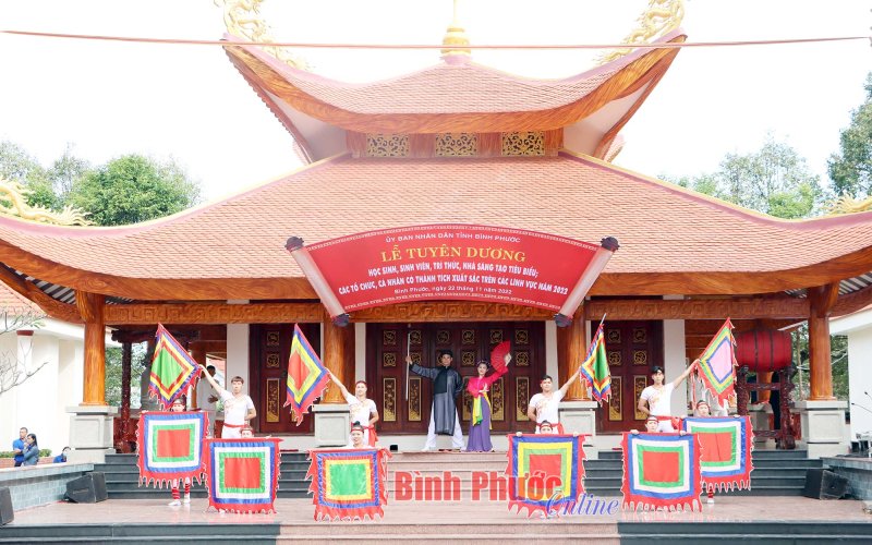 Tổng duyệt chương trình tuyên dương học sinh, sinh viên, trí thức, nhà sáng tạo tiêu biểu năm 2022