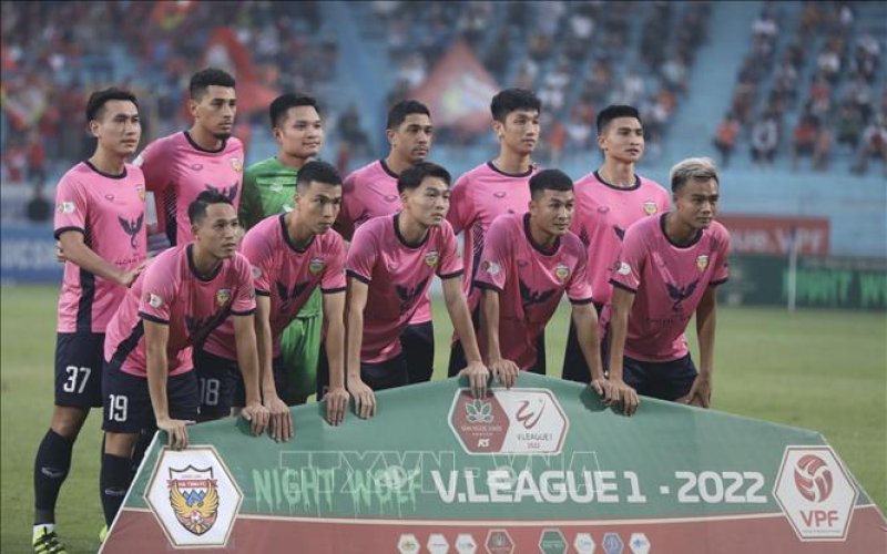 V.League 2022: Tìm chủ nhân tấm vé trụ hạng cuối cùng