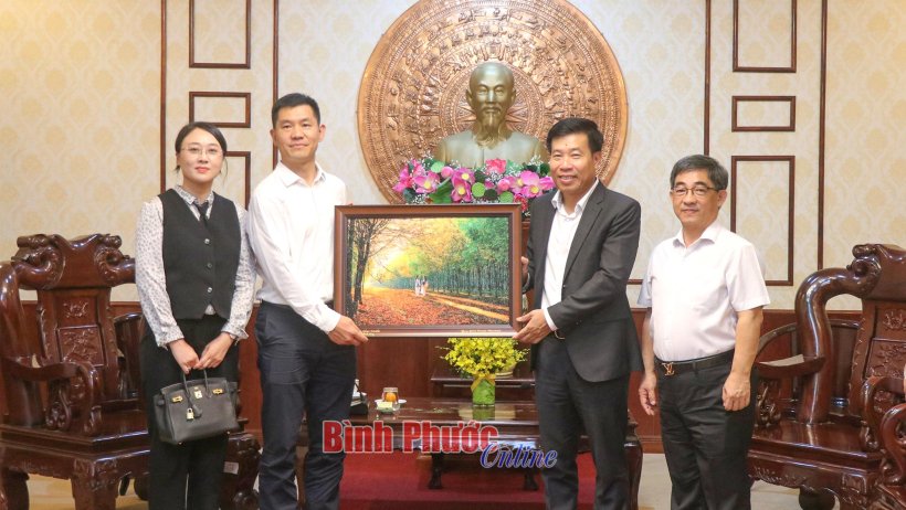 Bí thư Tỉnh ủy Nguyễn Mạnh Cường tiếp doanh nghiệp HAOHUA