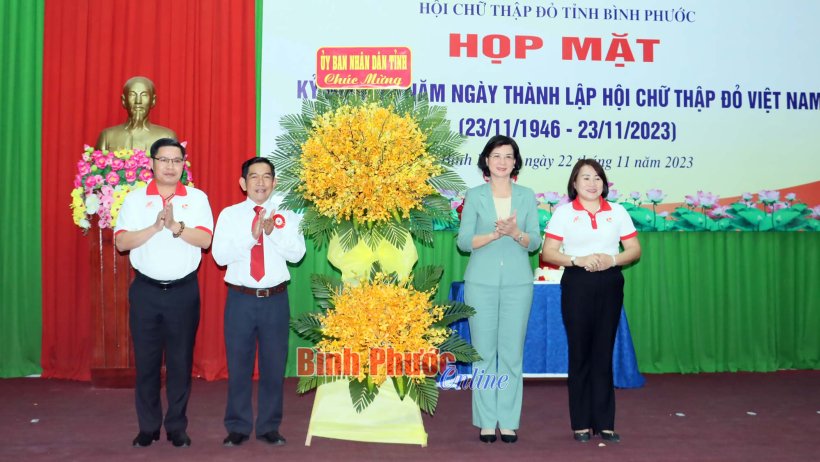 Bình Phước: Họp mặt kỷ niệm 77 năm ngày thành lập Hội Chữ thập đỏ Việt Nam