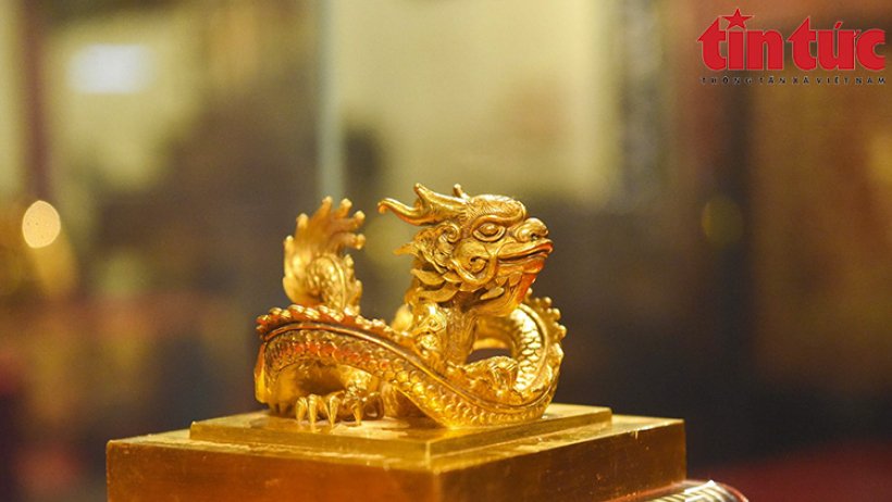 Cận cảnh ấn vàng 'Hoàng đế chi bảo' của triều Nguyễn lưu giữ tại Bắc Ninh