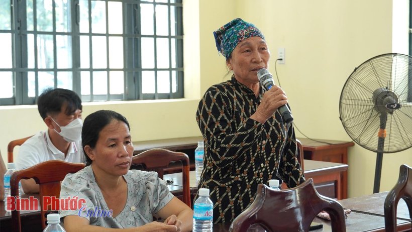 Cử tri 2 xã Minh Tâm và An Phú lo lắng các tuyến đường xuống cấp nhanh