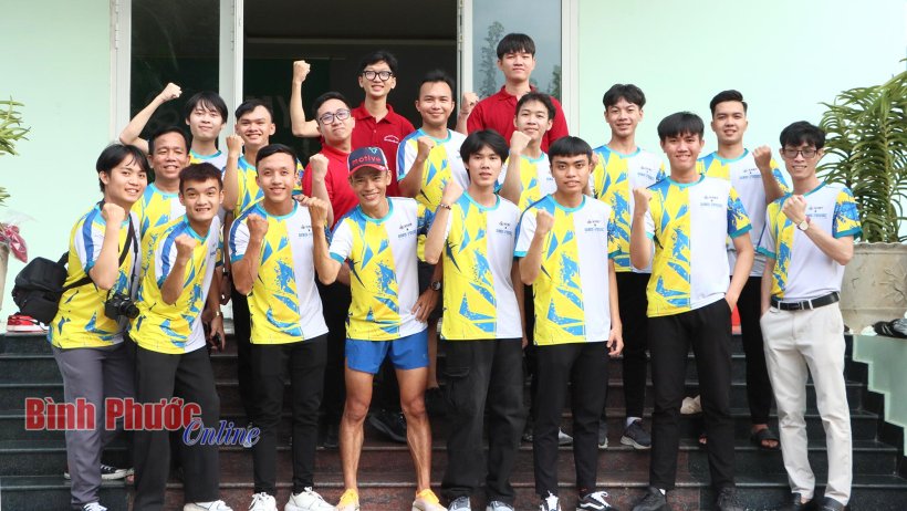 “Dị nhân” marathon Nguyễn Văn Long chia sẻ kỹ năng chạy bộ