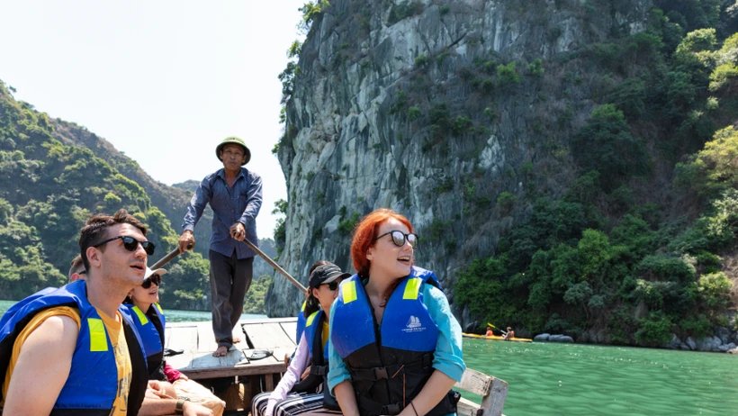 Du lịch Việt đón lượng khách quốc tế đến cao nhất từ đầu năm đến nay