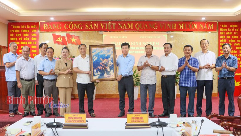 Bình Phước - Hà Tĩnh trao đổi kinh nghiệm về thực hiện Nghị quyết Đại hội Đảng bộ tỉnh