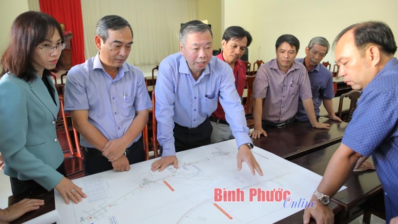 Kiểm tra đường giao thông phía Tây quốc lộ 13 kết nối Hoa Lư - Chơn Thành