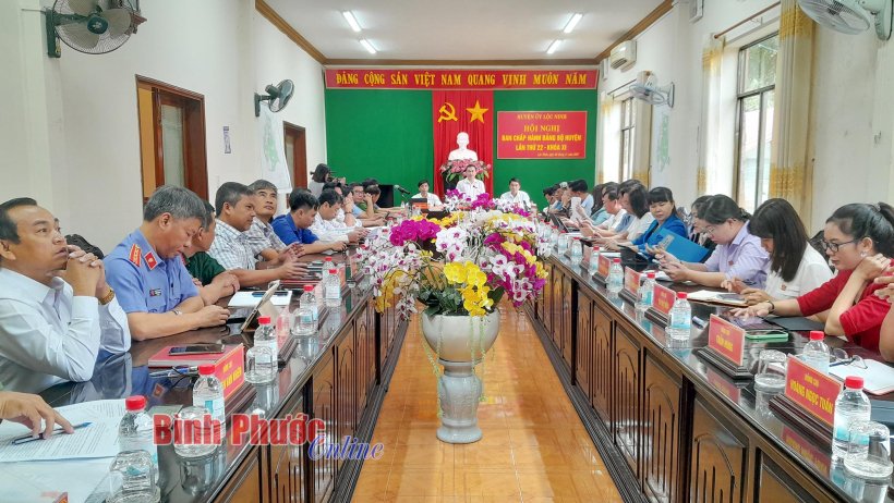 Lộc Ninh hội nghị Ban Chấp hành Đảng bộ lần thứ 22, khóa XI