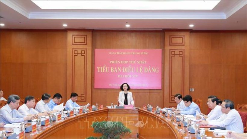 Tiểu ban Điều lệ Đảng Đại hội đại biểu toàn quốc lần thứ XIV tiến hành Phiên họp thứ nhất