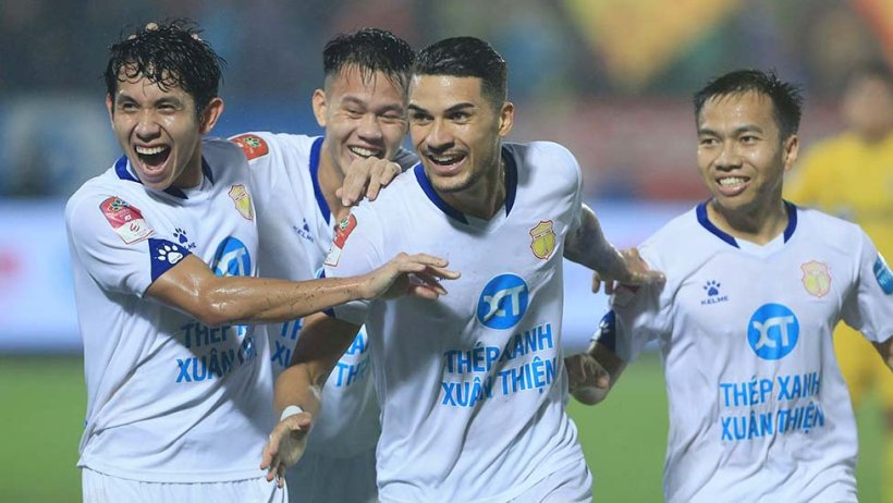 Trường Tươi Bình Phước - Thép Xanh Nam Định: Hồng Duy tái ngộ đội bóng quê hương