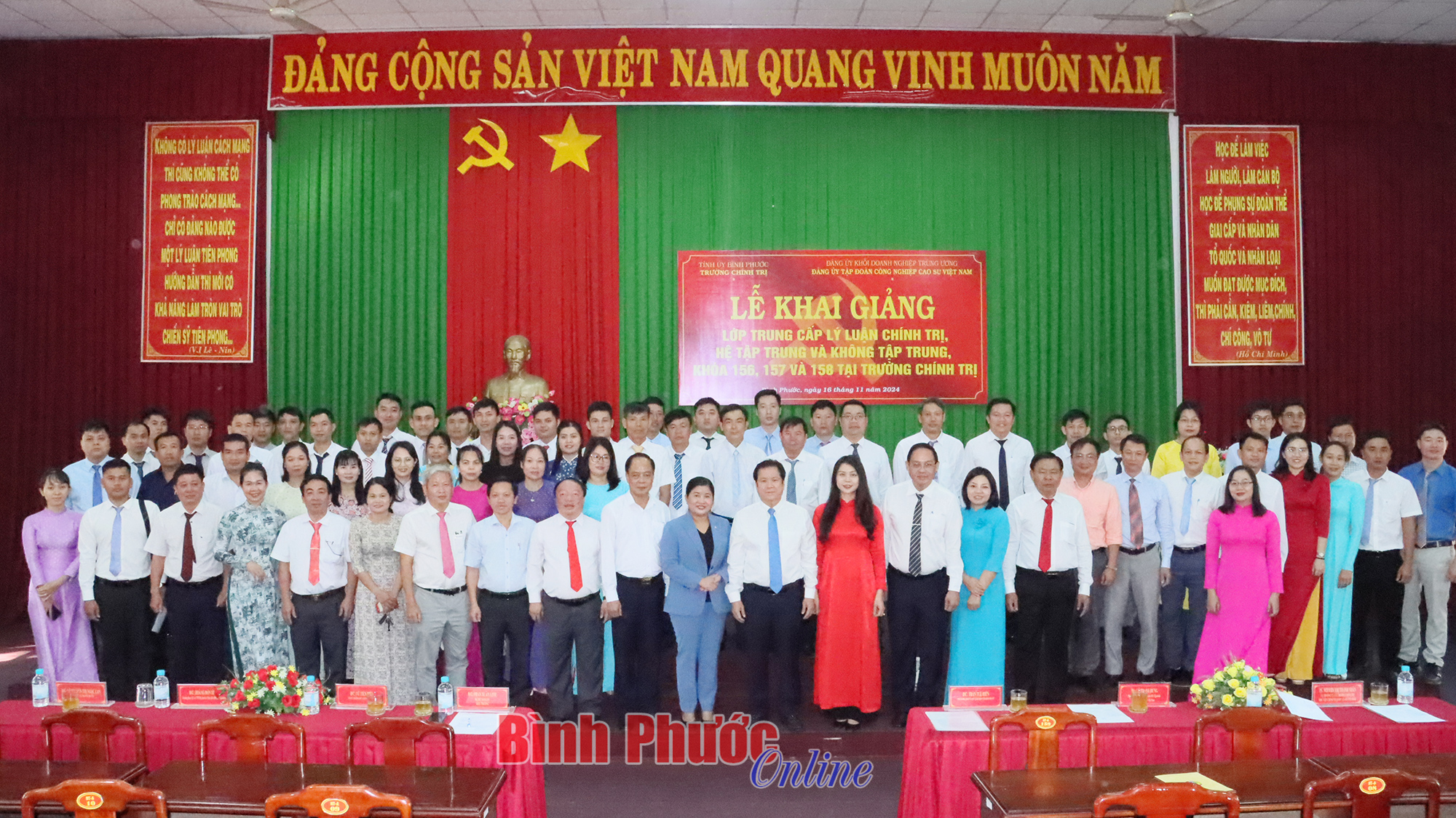 Bình Phước: Khai giảng lớp trung cấp lý luận chính trị cho cán bộ ngành cao su ở nước ngoài