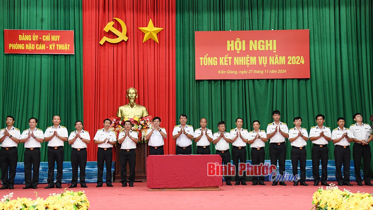 Các đơn vị thuộc Bộ Tư lệnh Vùng 5 Hải quân tổng kết nhiệm vụ năm 2024