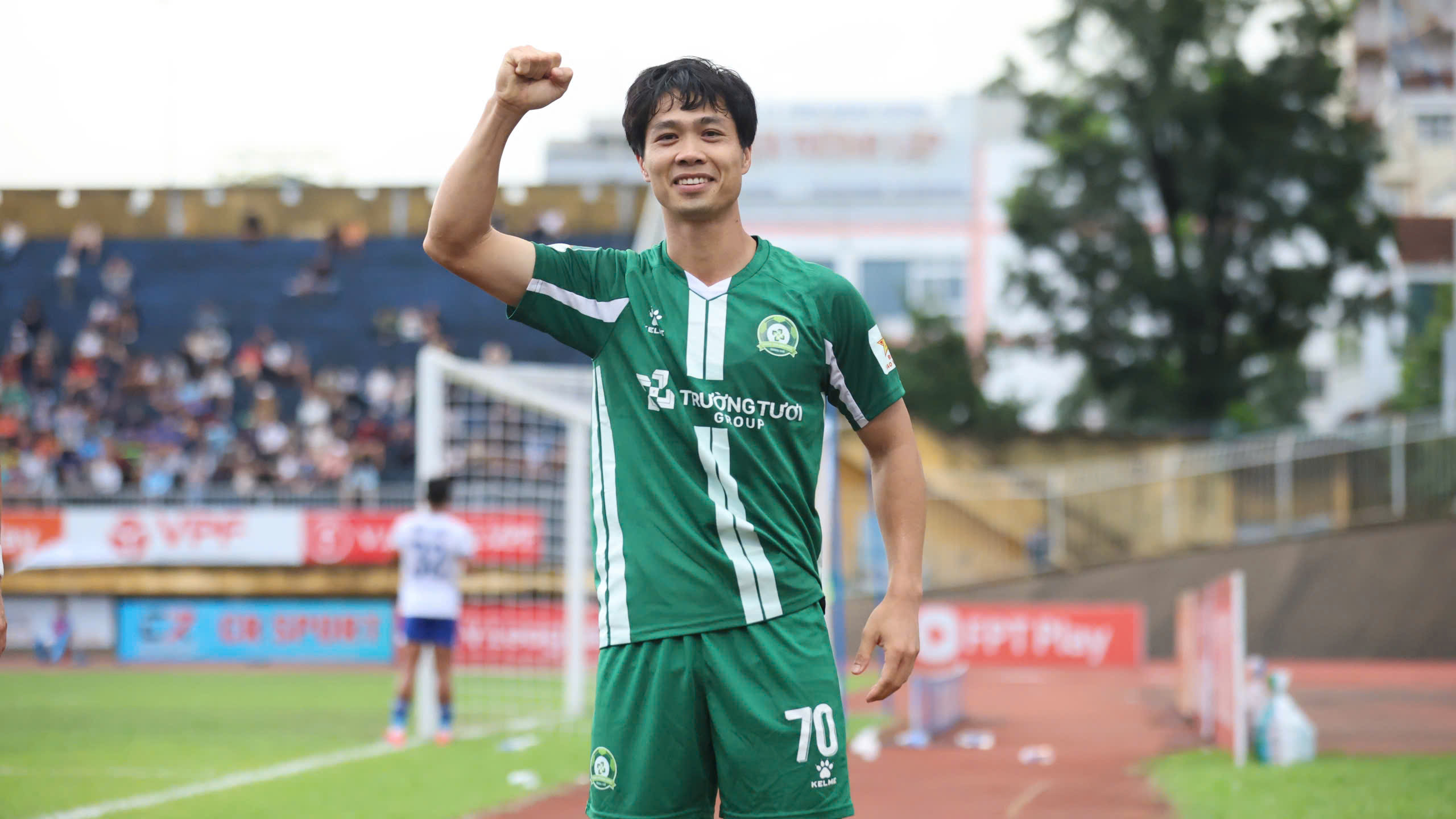 Chờ Công Phượng "tiếp tục cuộc hành trình"...