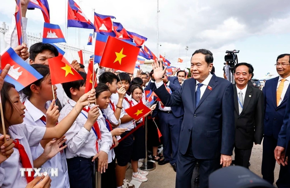 Chủ tịch Quốc hội Trần Thanh Mẫn bắt đầu thăm chính thức Campuchia