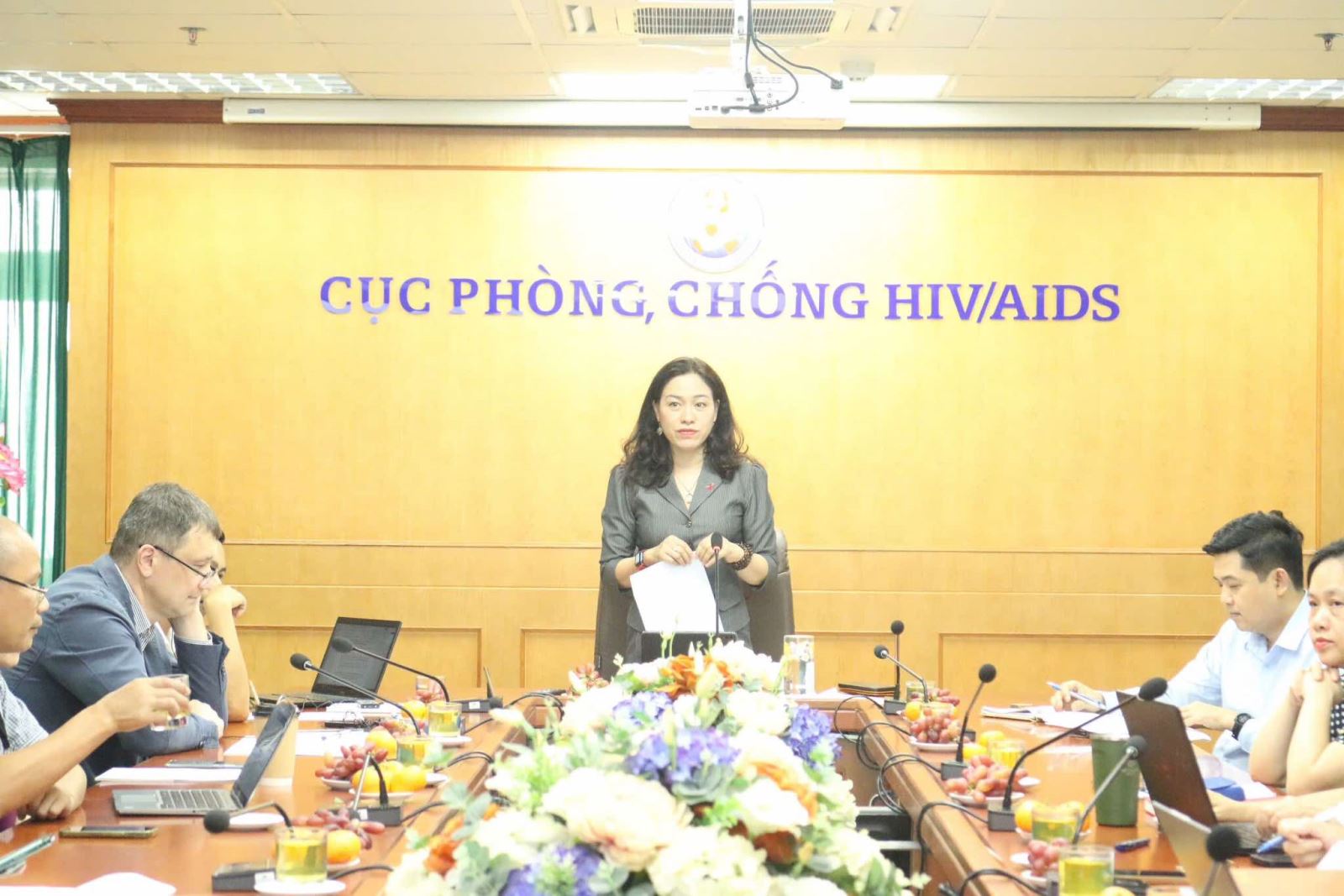 Dịch HIV đang ‘nghiêng’ dần về giới trẻ, nhóm đồng tính, chuyển giới