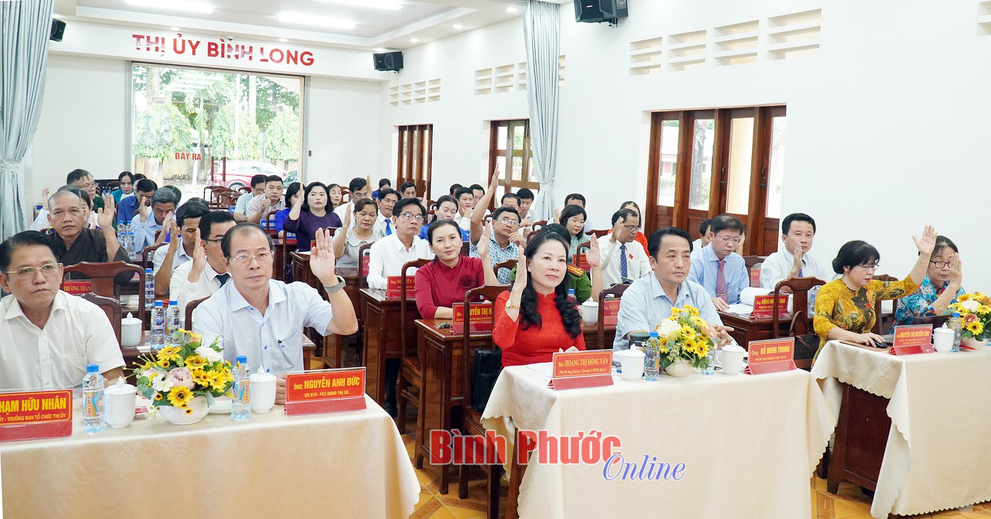 HĐND thị xã Bình Long thông qua 3 nghị quyết phát triển kinh tế - xã hội