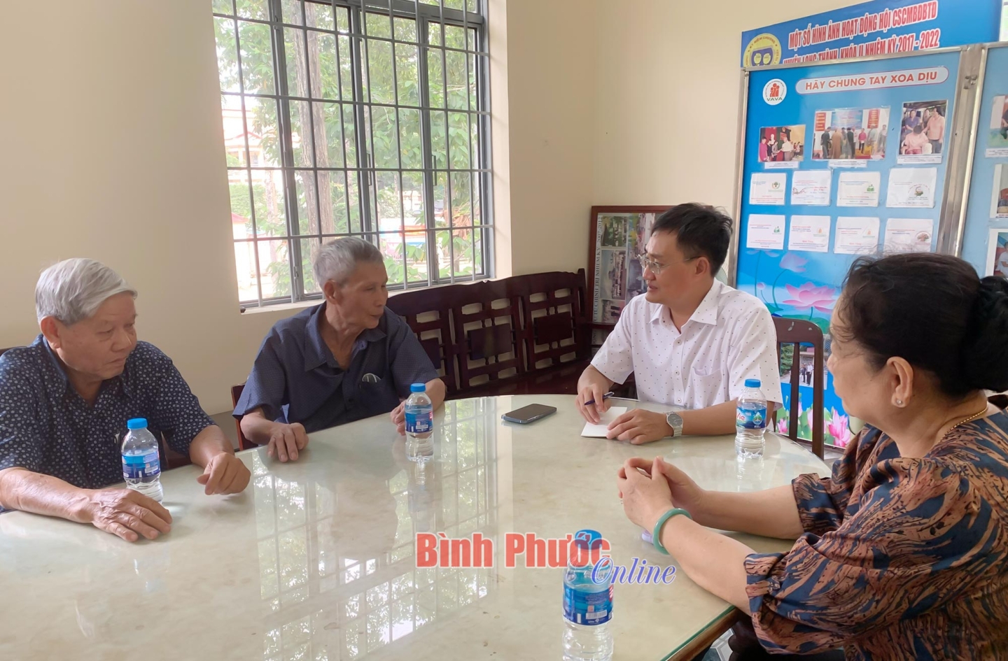 Loạt bài viết “Vàng trong lửa”: Mỗi trang viết, một câu chuyện lịch sử