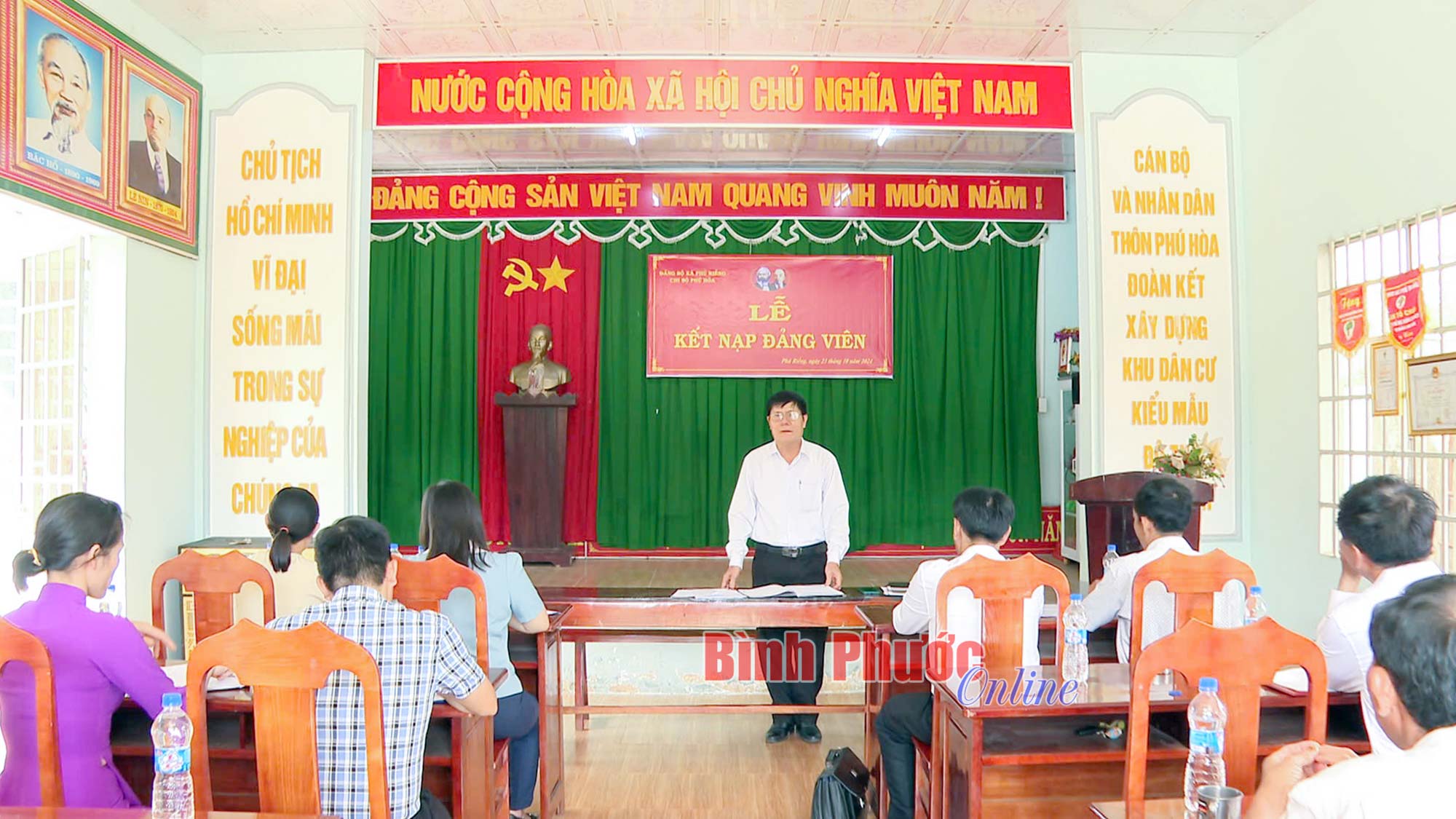 Nâng cao chất lượng sinh hoạt chi bộ