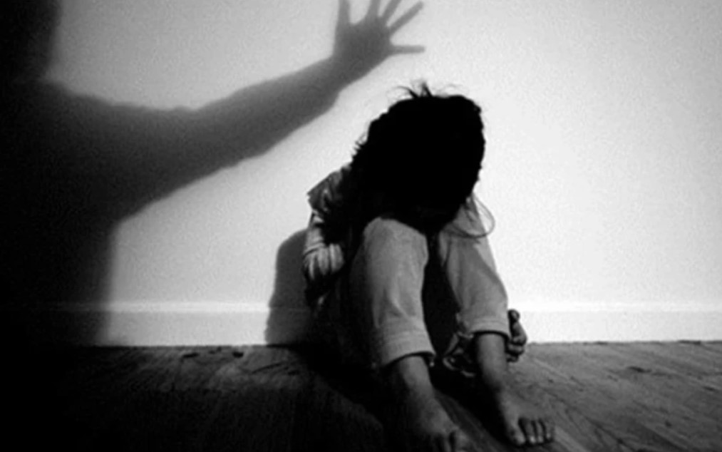 Ngày Quốc tế xóa bỏ bạo lực đối với phụ nữ: Bão dừng sau cánh cửa