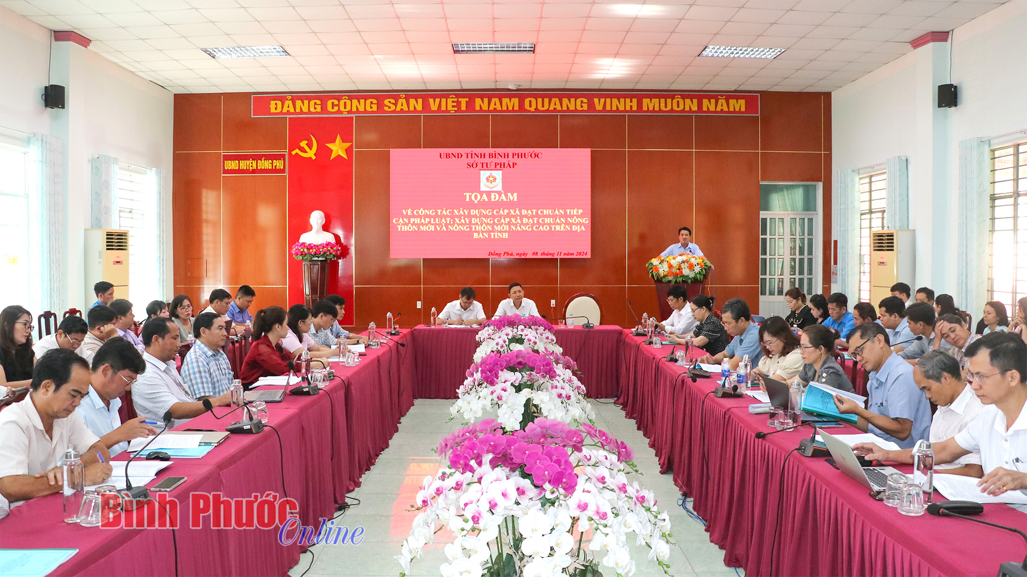 Tọa đàm công tác xây dựng cấp xã đạt chuẩn tiếp cận pháp luật