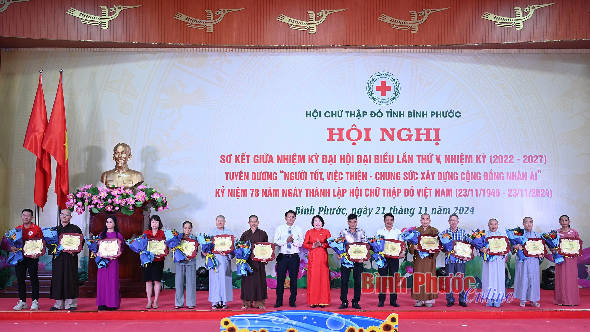 Tuyên dương 78 tập thể, cá nhân 'Người tốt, việc thiện - chung sức xây dựng cộng đồng nhân ái'